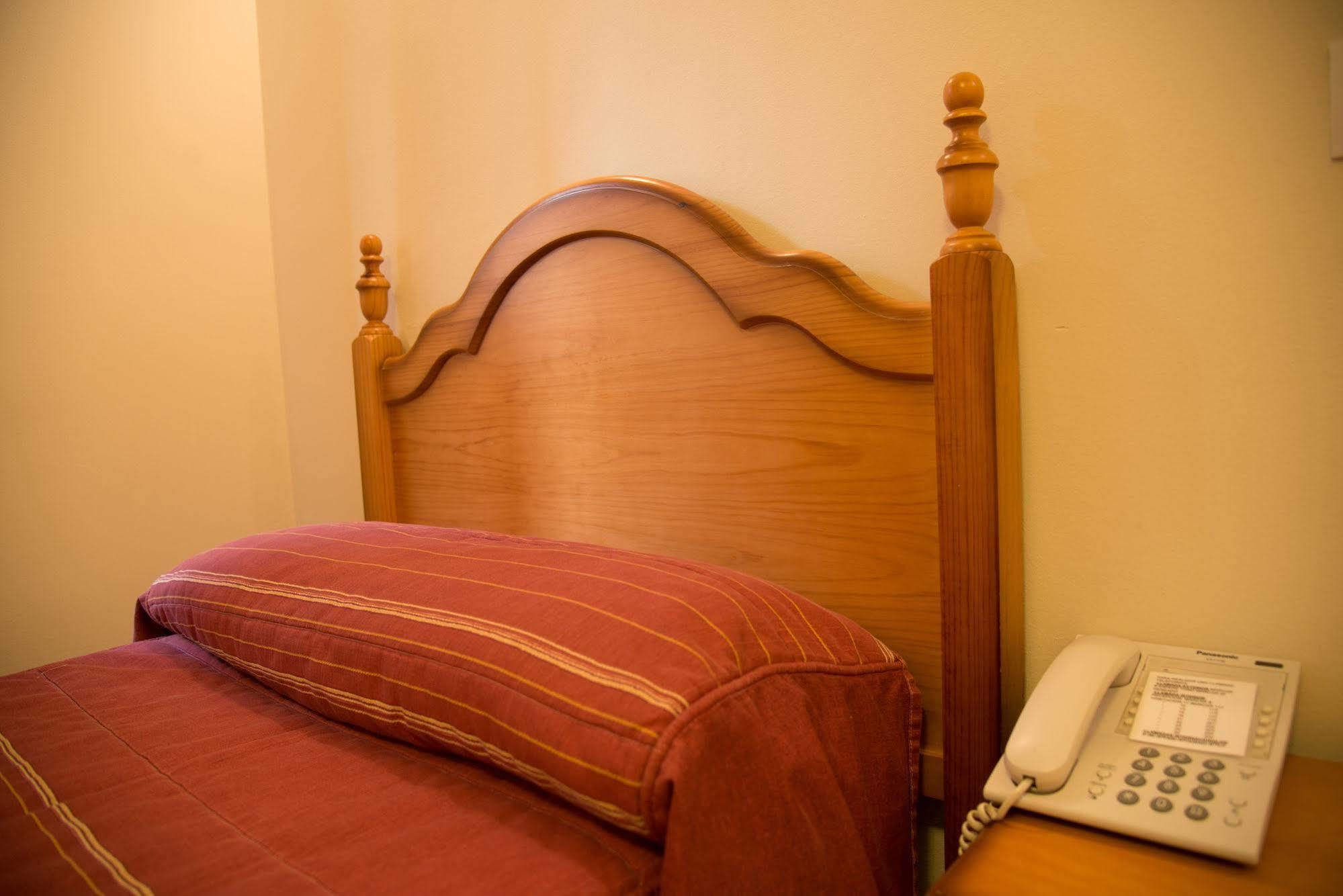 Hostal Hueso Trujillo Eksteriør bilde